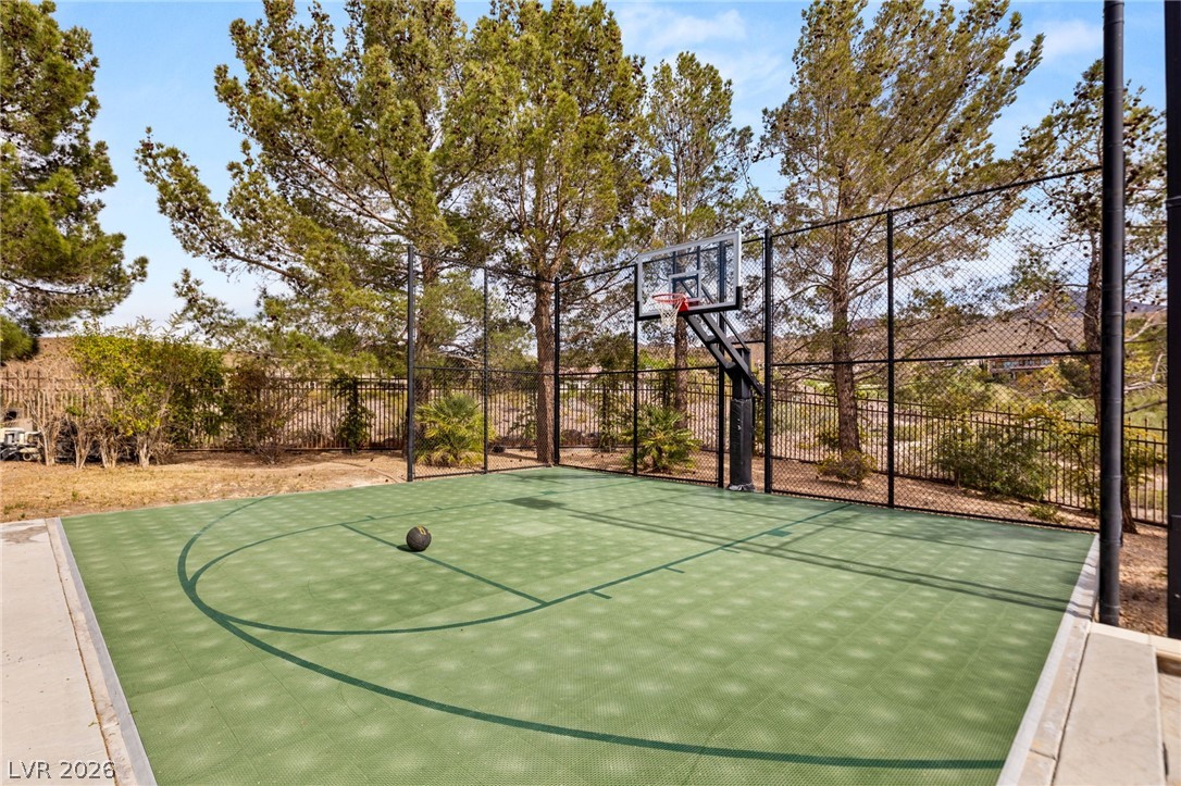 47 Club Vista Drive