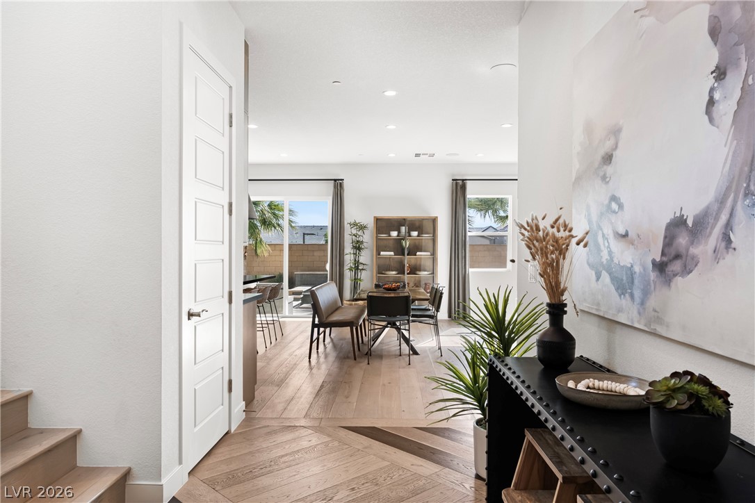 10125 Sequoia Glen Avenue