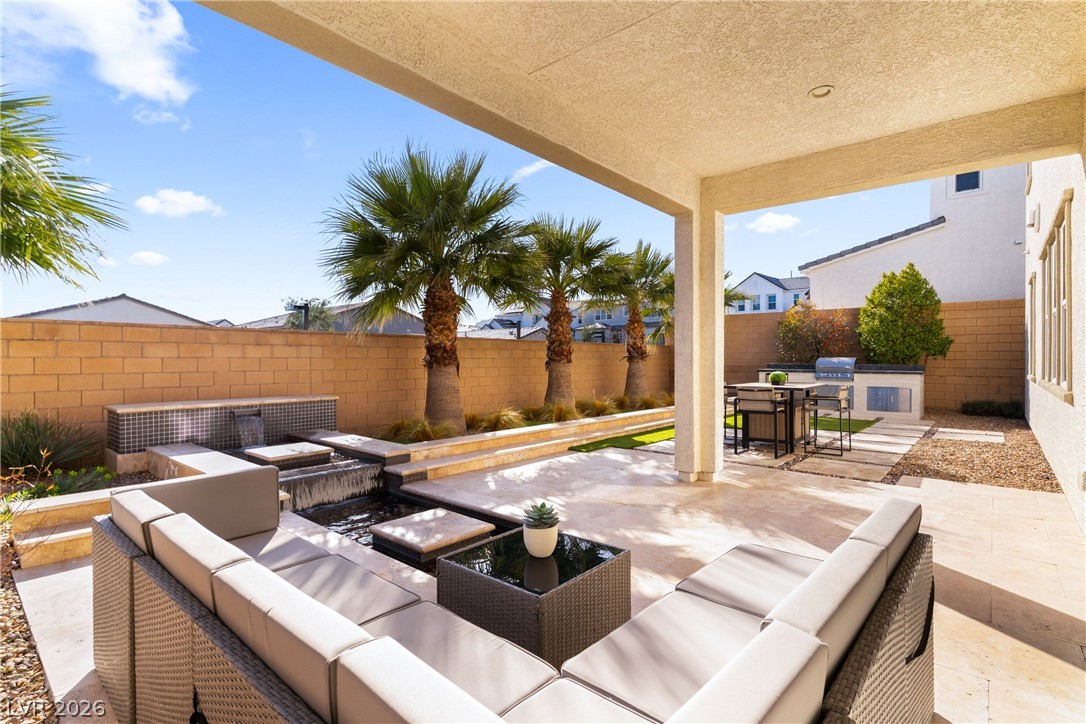 10125 Sequoia Glen Avenue