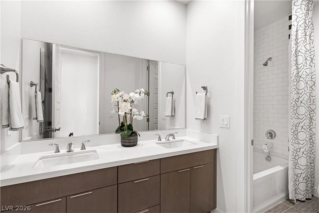 10125 Sequoia Glen Avenue