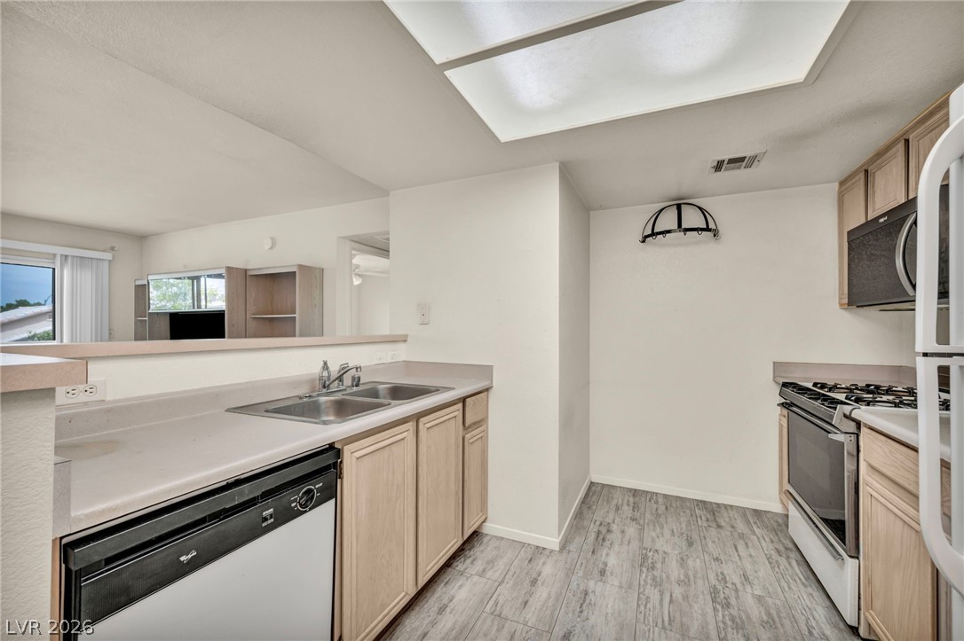8070 West Russell Road 2060