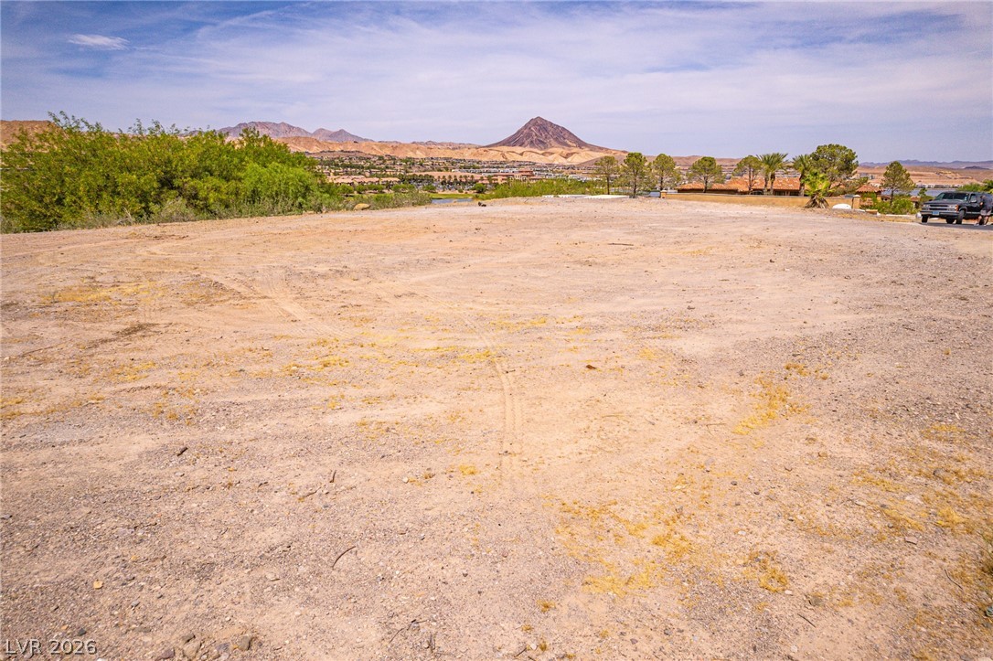 3 Costa Del Sol Court