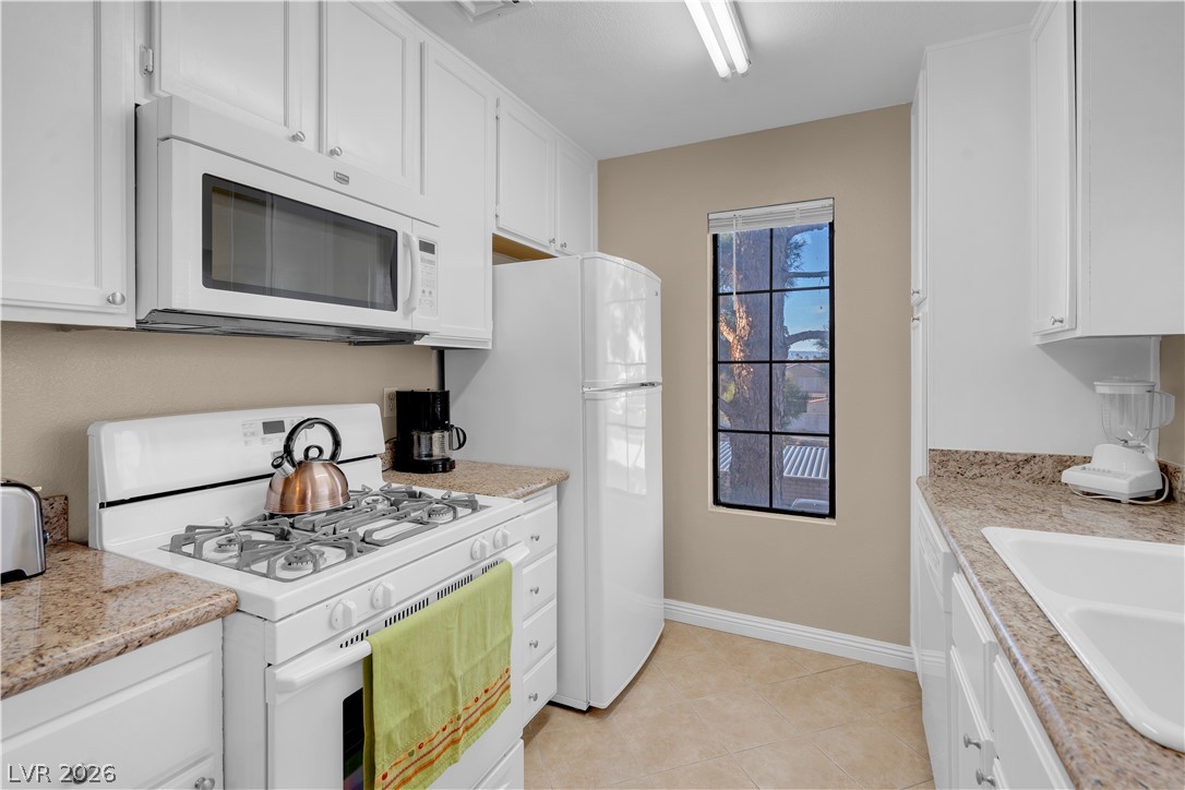 4861 South Torrey Pines Drive 201