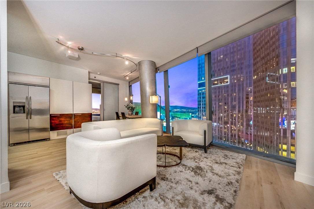 3722 Las Vegas Boulevard 1502