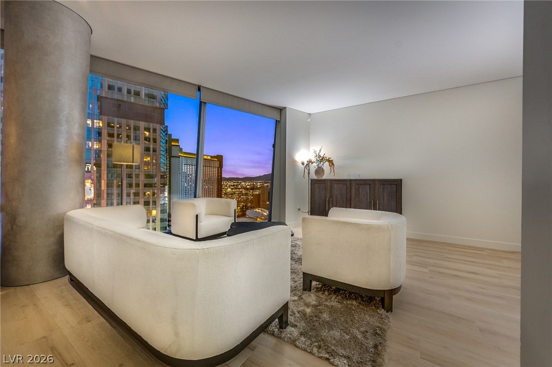 3722 Las Vegas Boulevard 1502