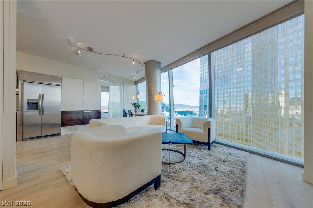 3722 Las Vegas Boulevard 1502