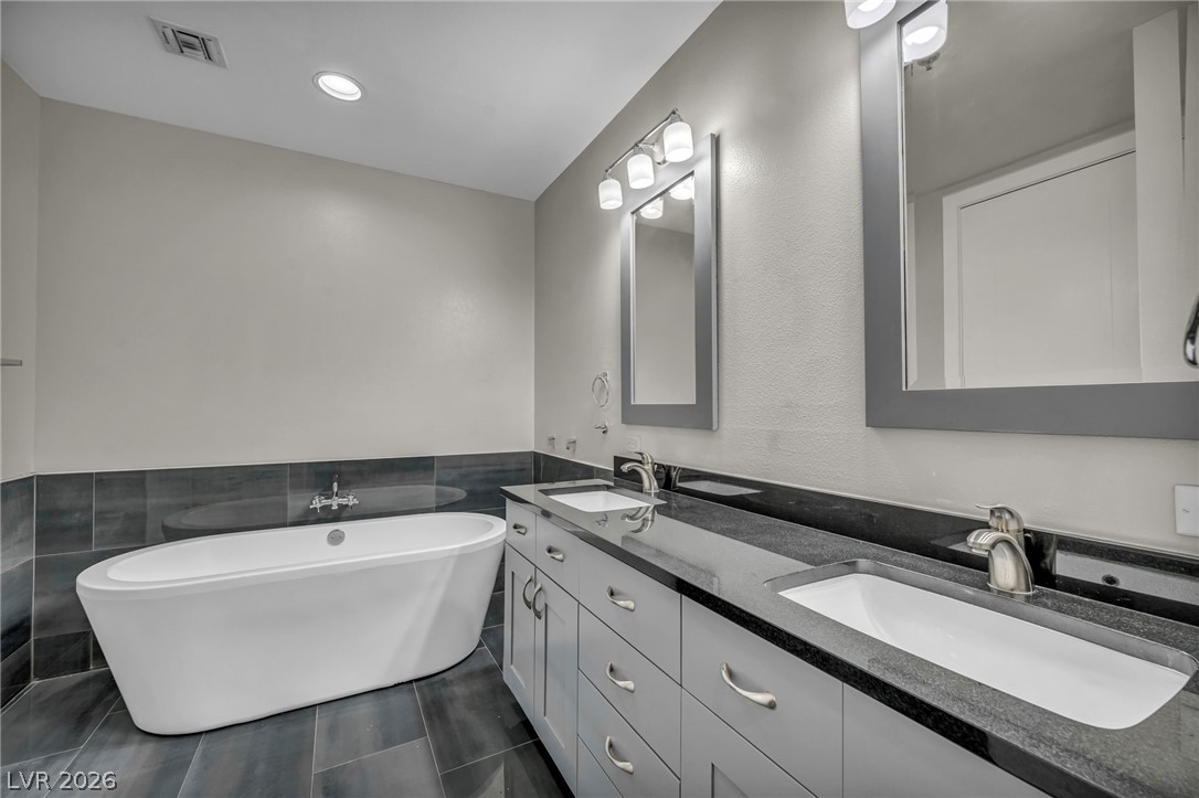 4525 Dean Martin Drive 2903