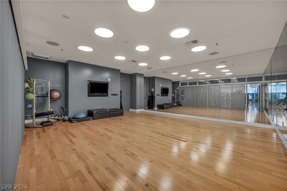 4525 Dean Martin Drive 2903