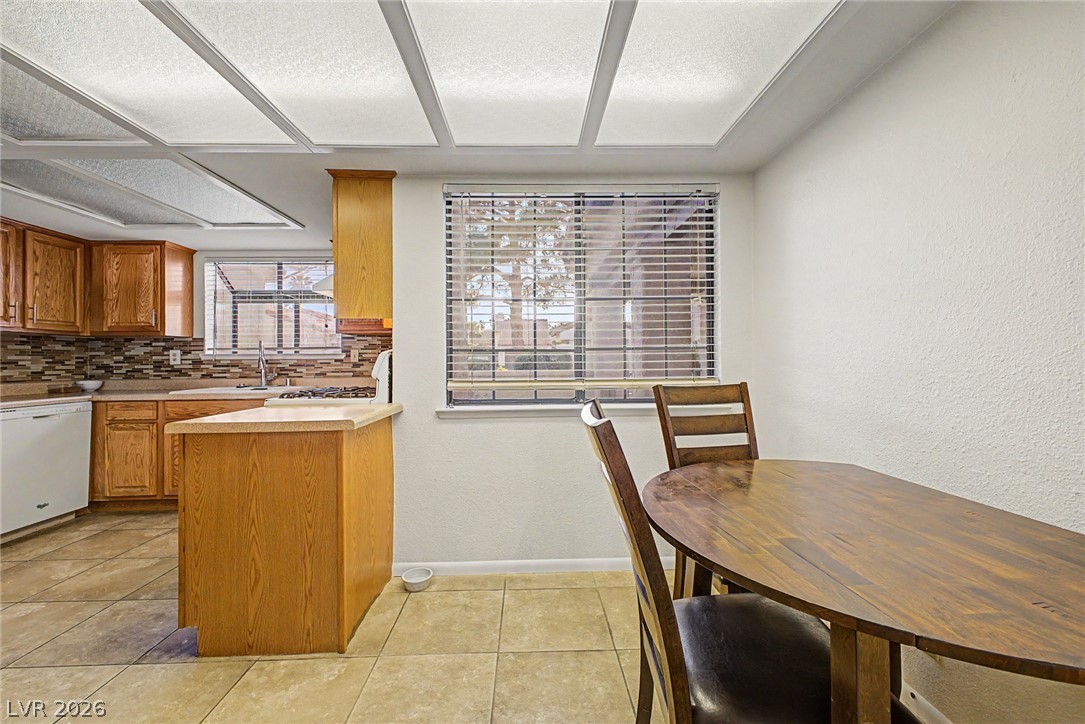 3127 La Mancha Way