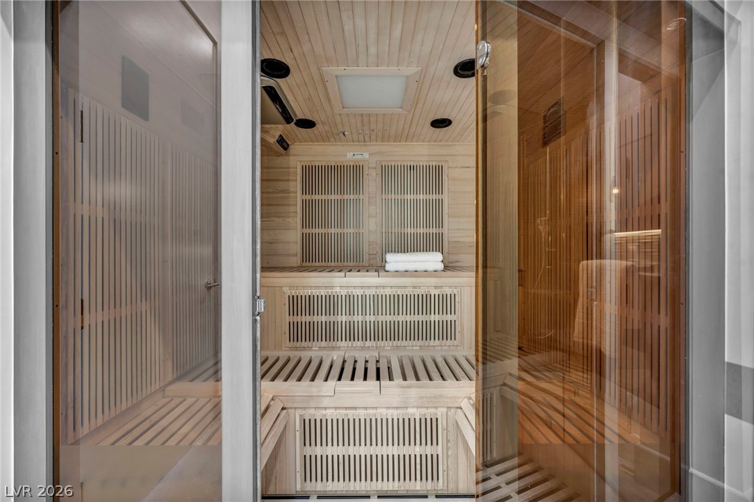 8 Cloudloft Court