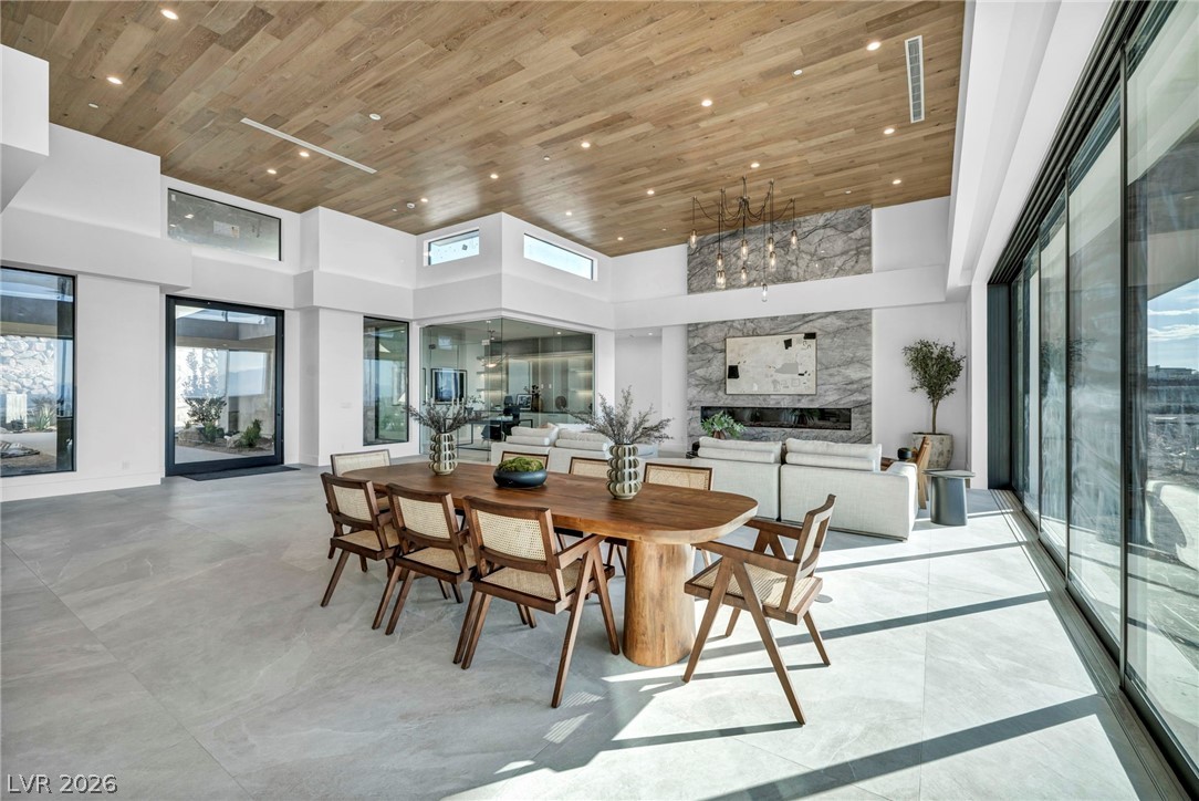 8 Cloudloft Court