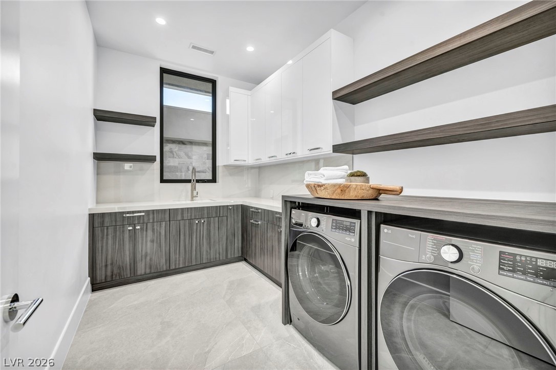 8 Cloudloft Court