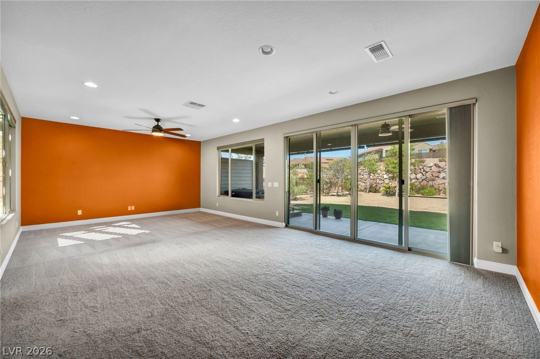 906 Majestic View