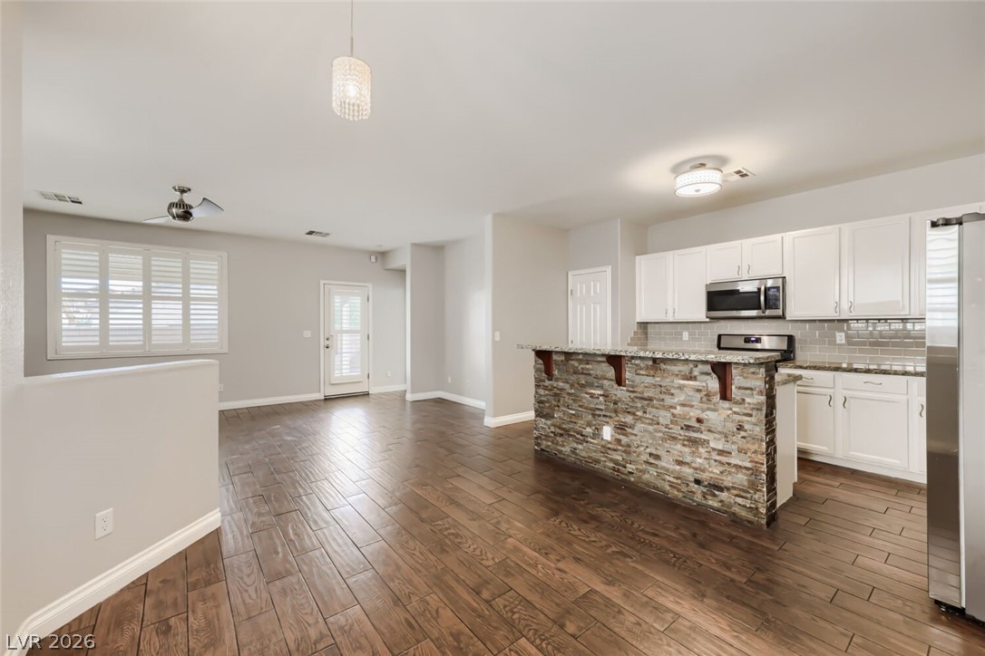 176 Flat Slate Avenue