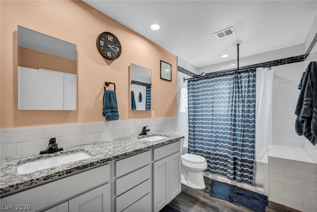 4442 El Cebra Way