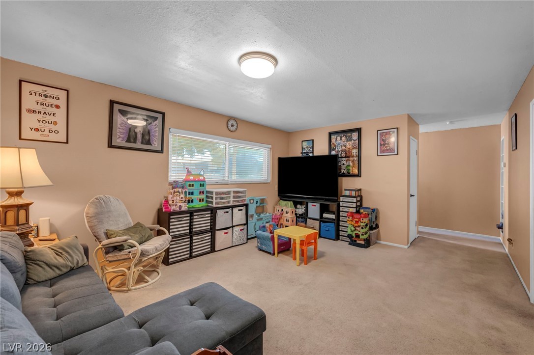 4442 El Cebra Way