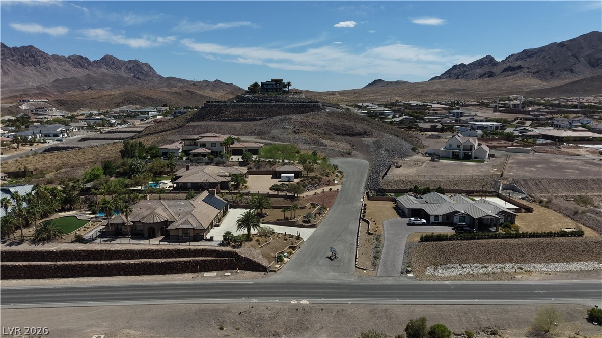 Peach Bluff Court