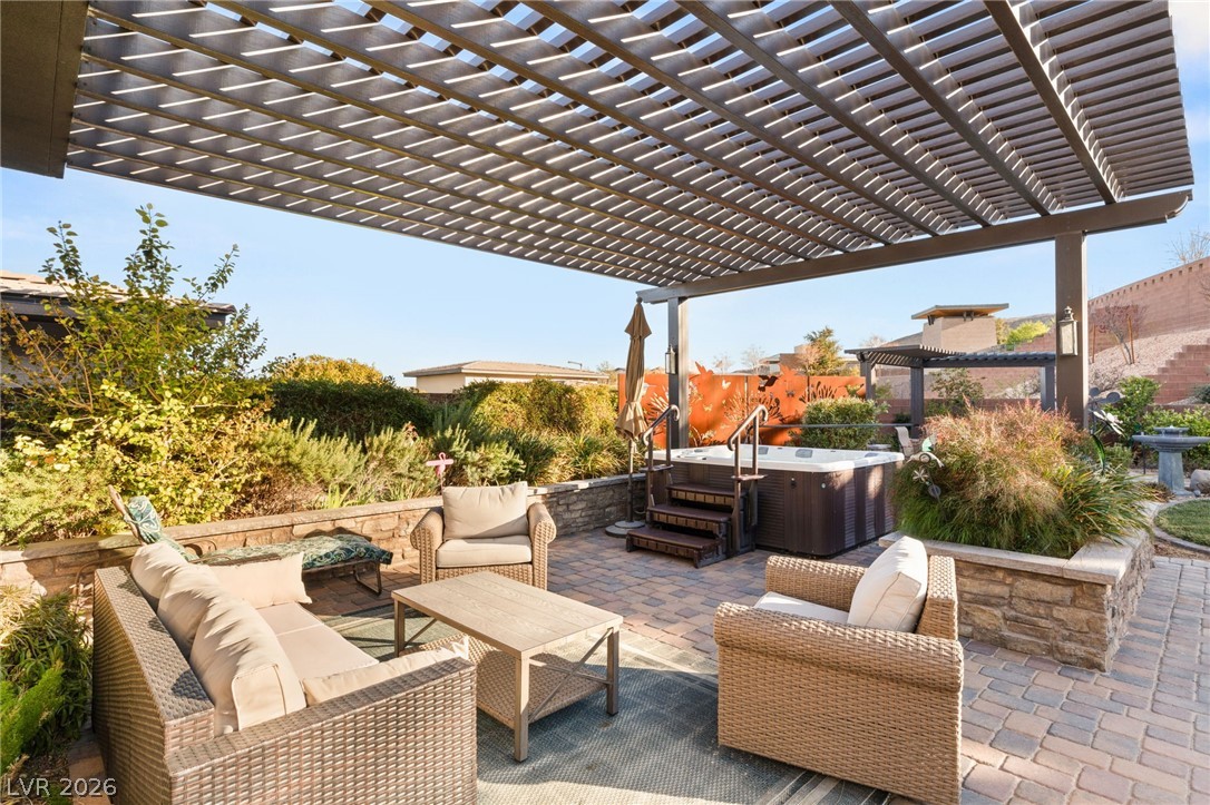 10179 Emerald Sunset Court