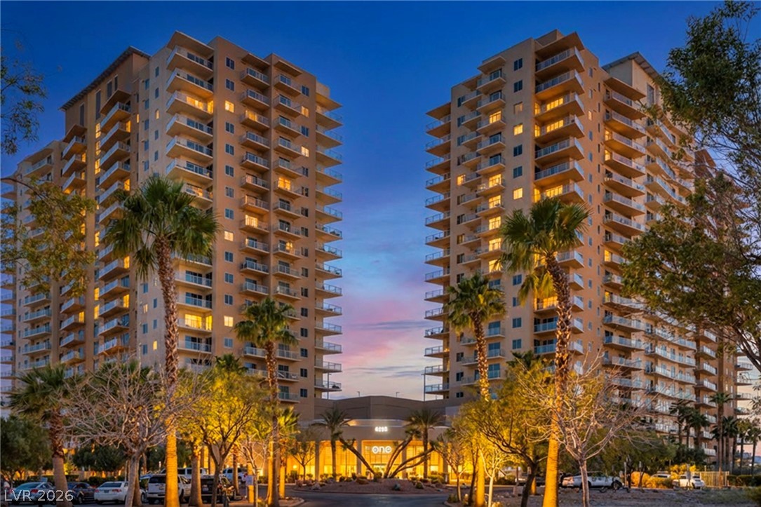 8255 Las Vegas Boulevard 719