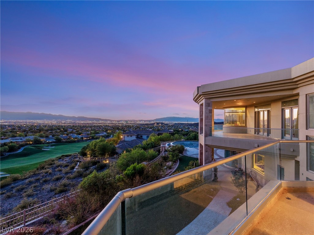 45 Club Vista Drive