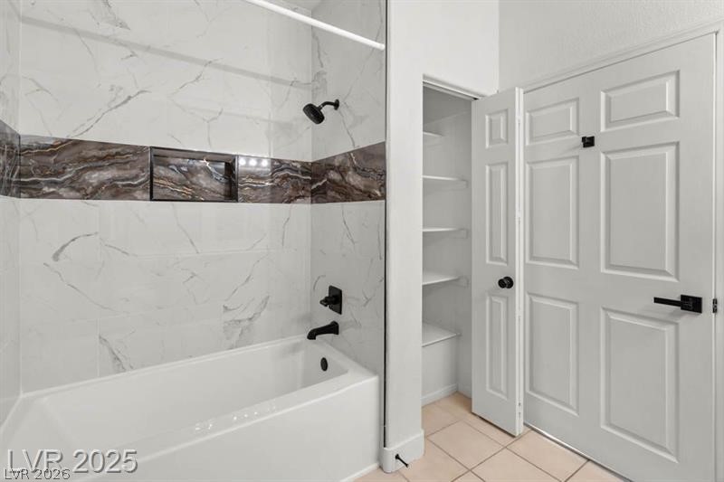 3320 South Fort Apache Road 125