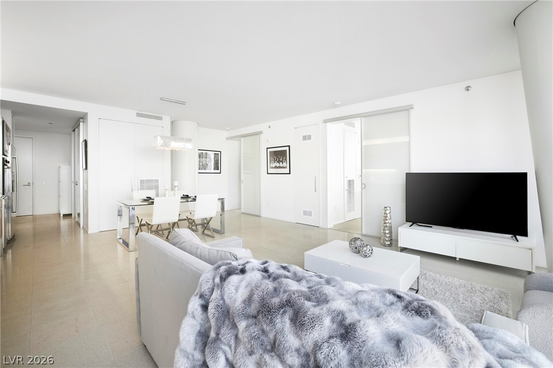 3726 Las Vegas Boulevard 302