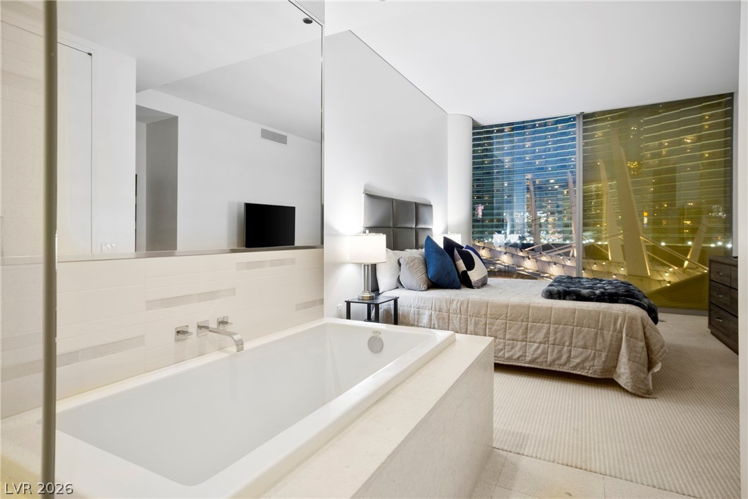 3726 Las Vegas Boulevard 302