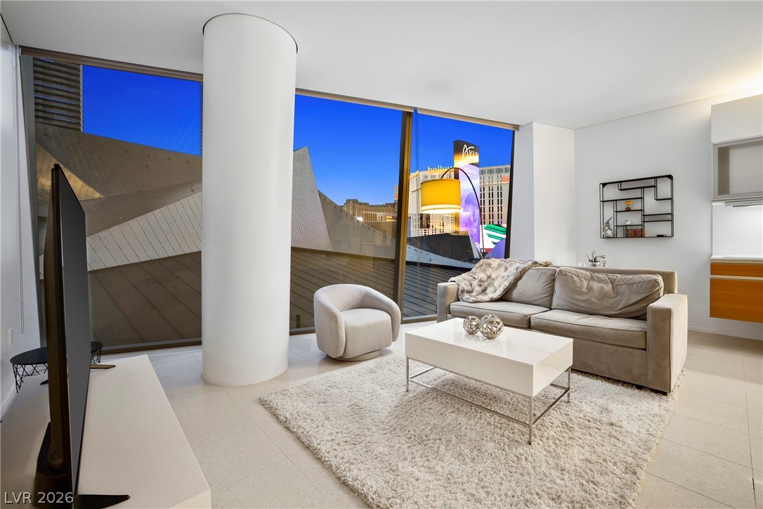 3726 Las Vegas Boulevard 302