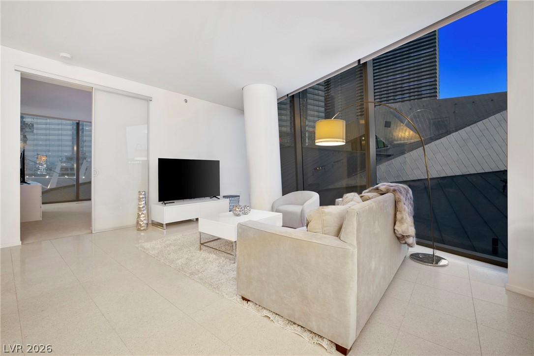 3726 Las Vegas Boulevard 302