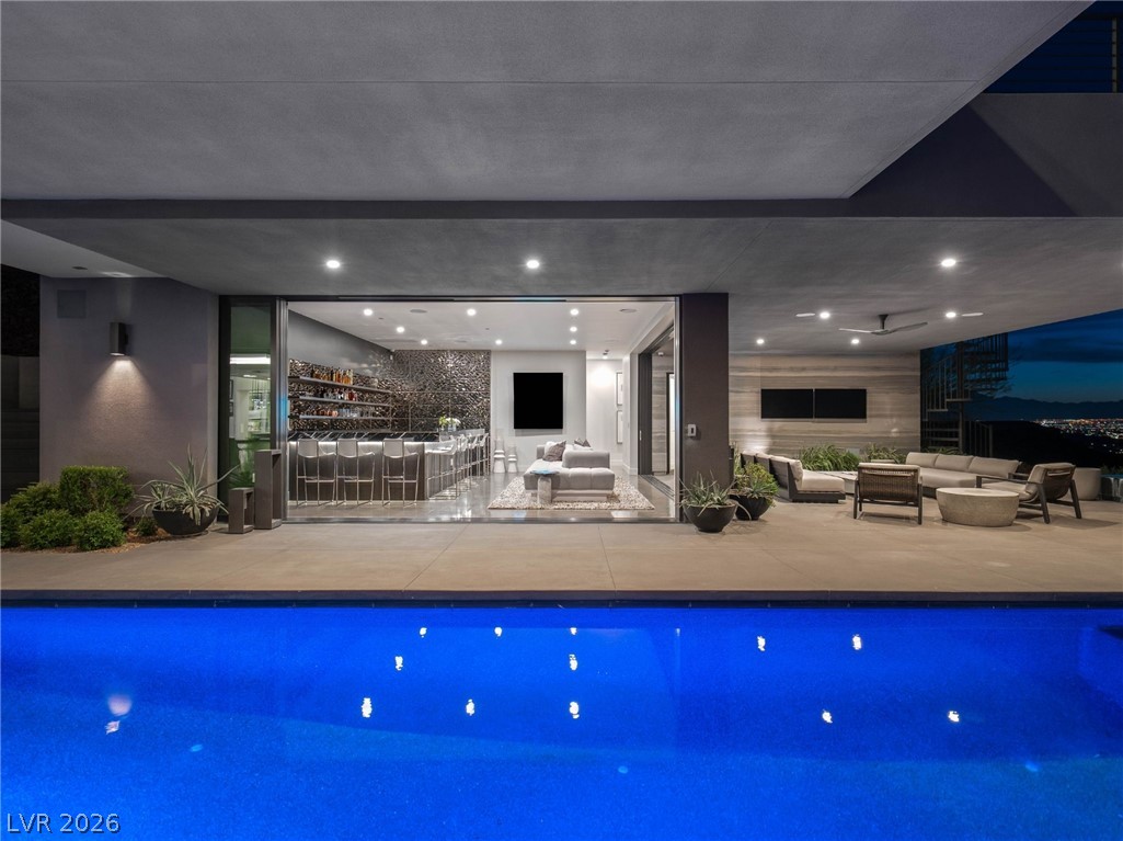 669 Dragon Peak Drive