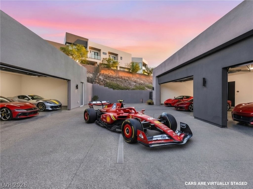 669 Dragon Peak Drive