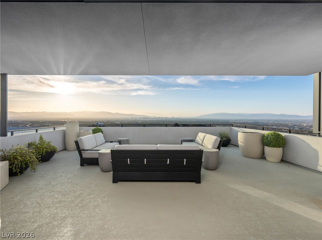 669 Dragon Peak Drive