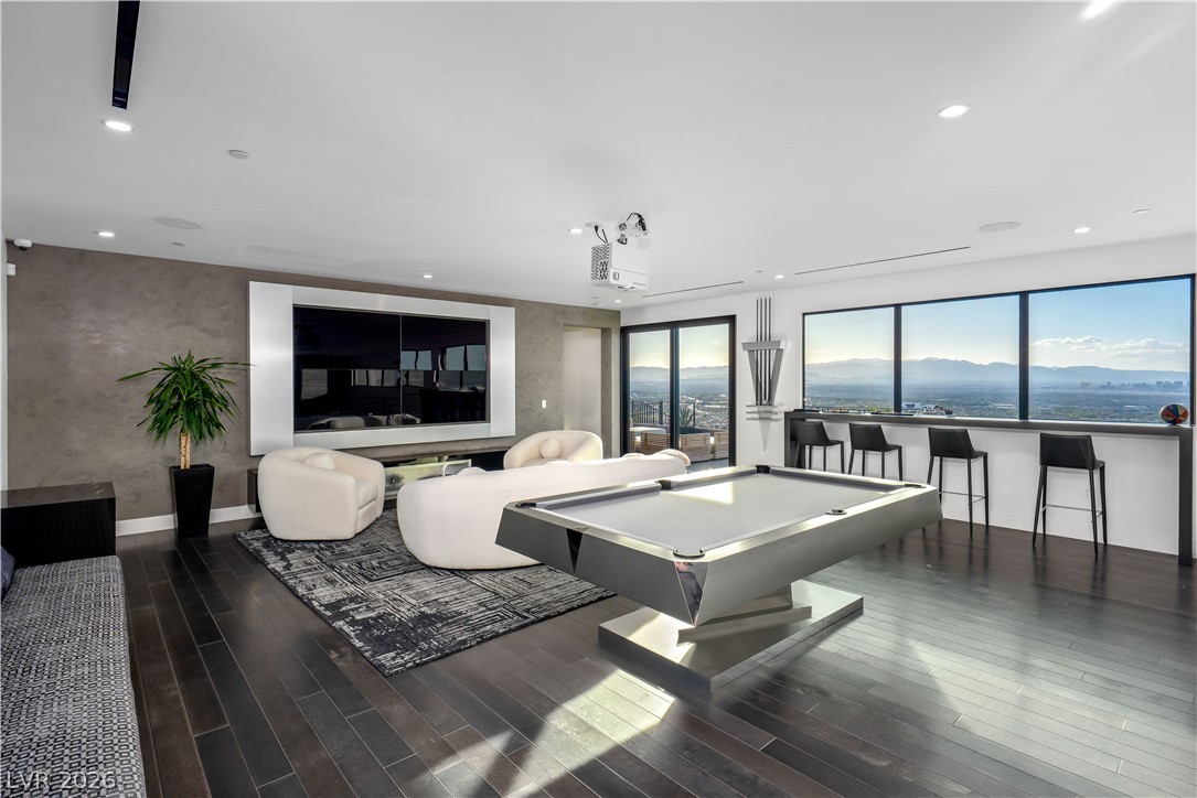 669 Dragon Peak Drive