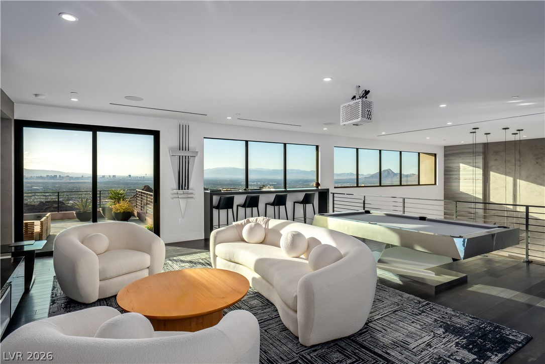 669 Dragon Peak Drive