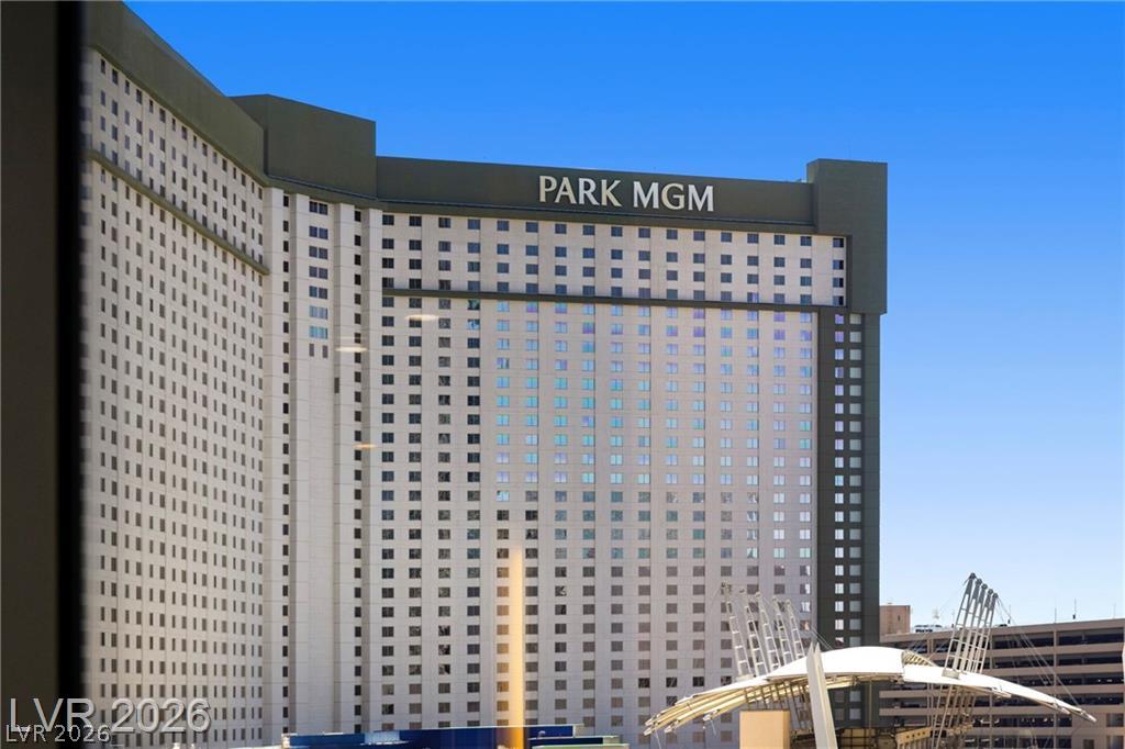 3726 Las Vegas Boulevard 302