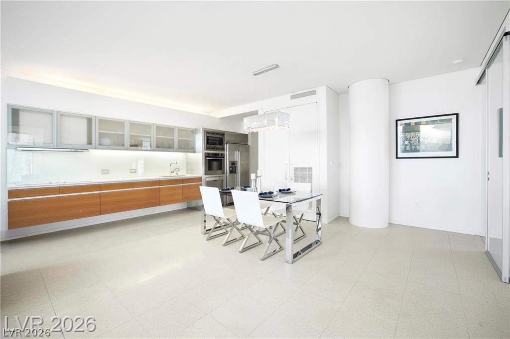 3726 Las Vegas Boulevard 302