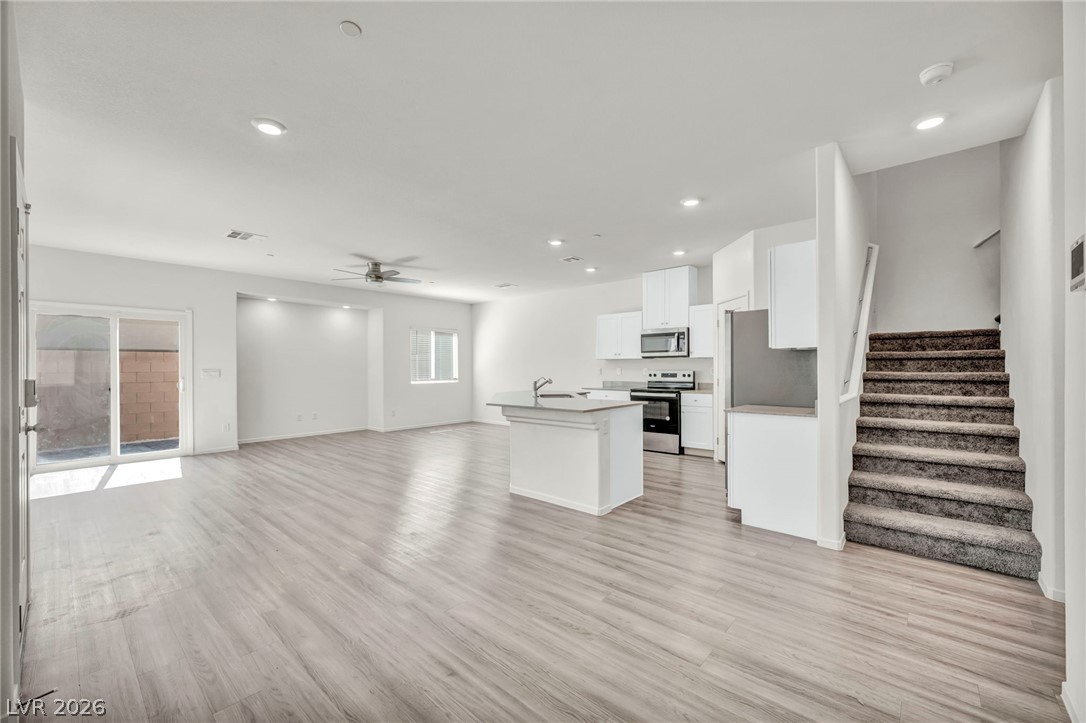 7870 Aurora Sky Street 3