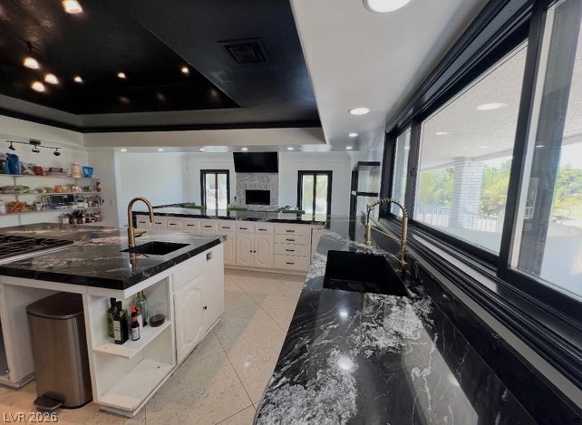 3003 Regency Hill