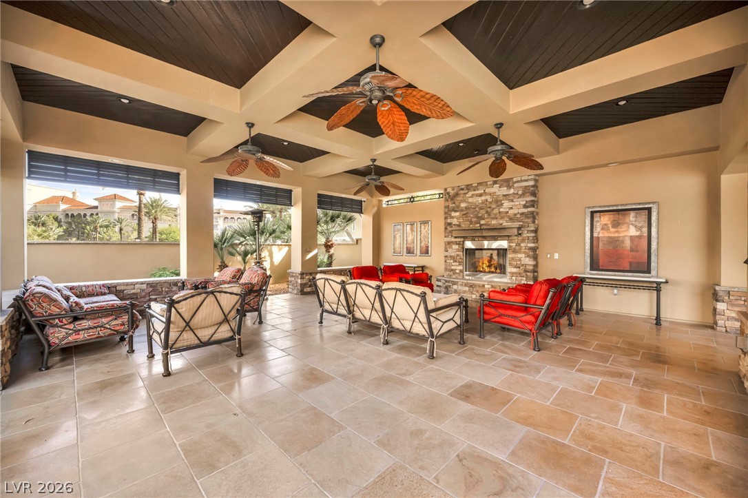 9219 Tesoras Drive 302