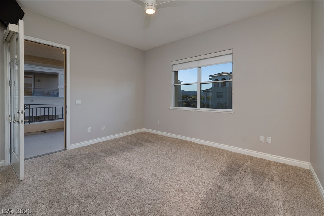 9219 Tesoras Drive 302