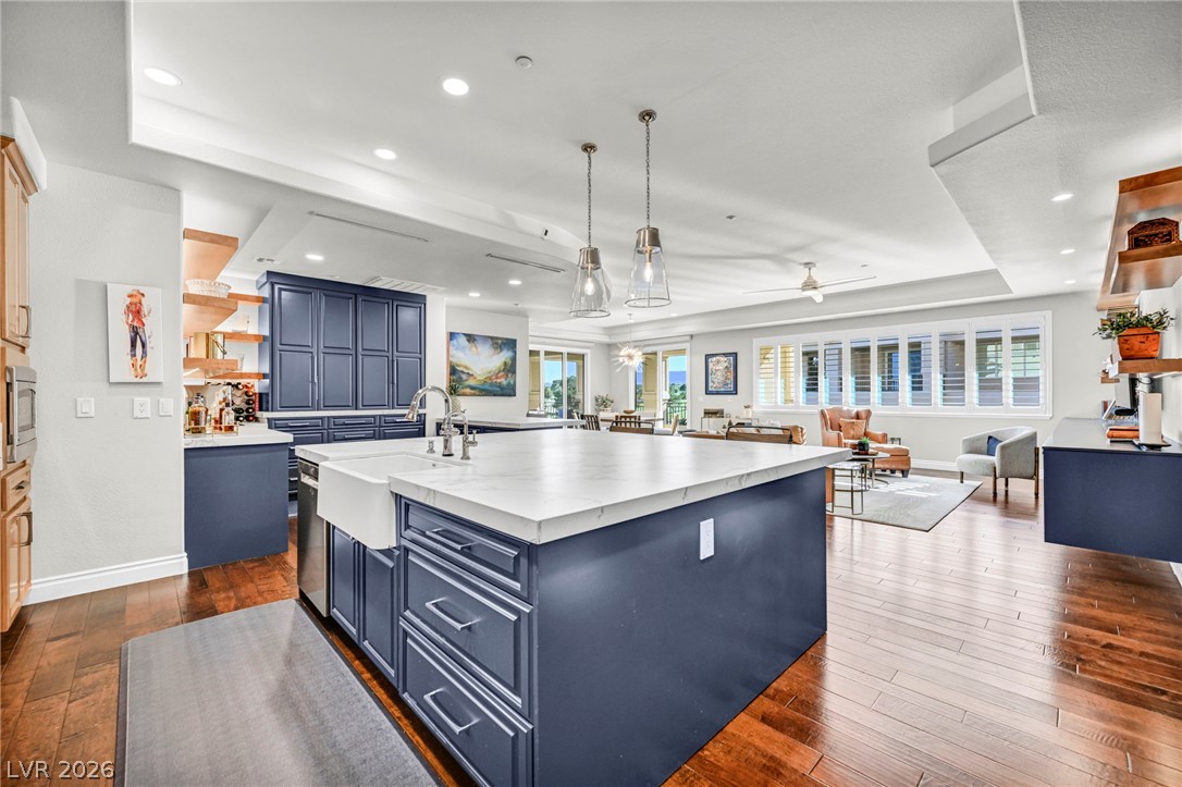 9219 Tesoras Drive 302