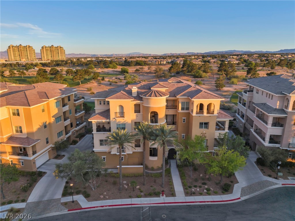 9219 Tesoras Drive 302