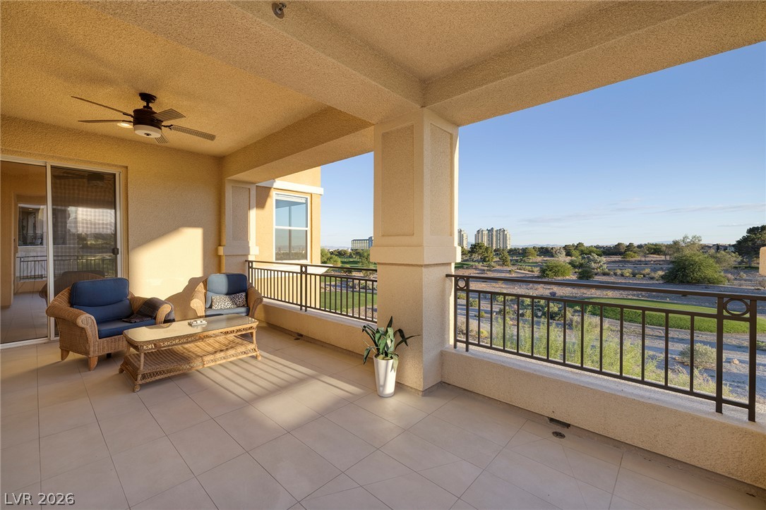 9219 Tesoras Drive 302