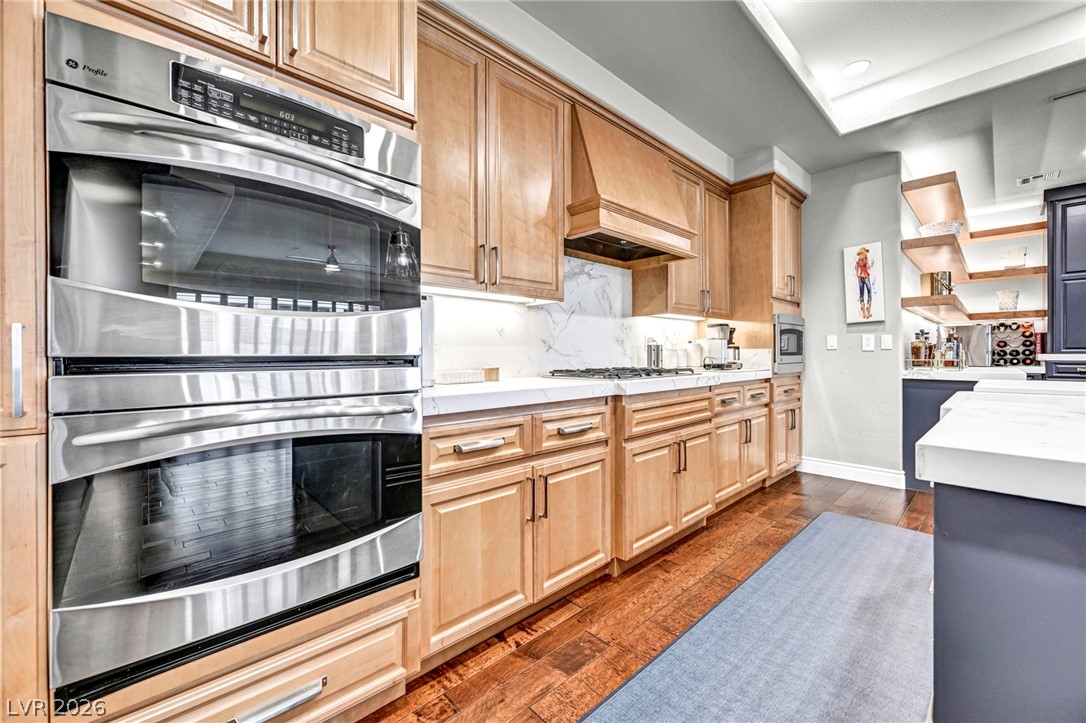 9219 Tesoras Drive 302