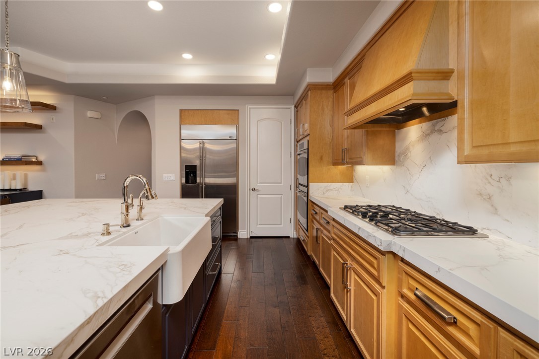 9219 Tesoras Drive 302