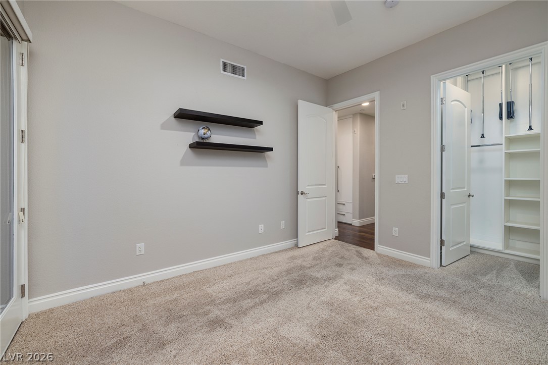 9219 Tesoras Drive 302