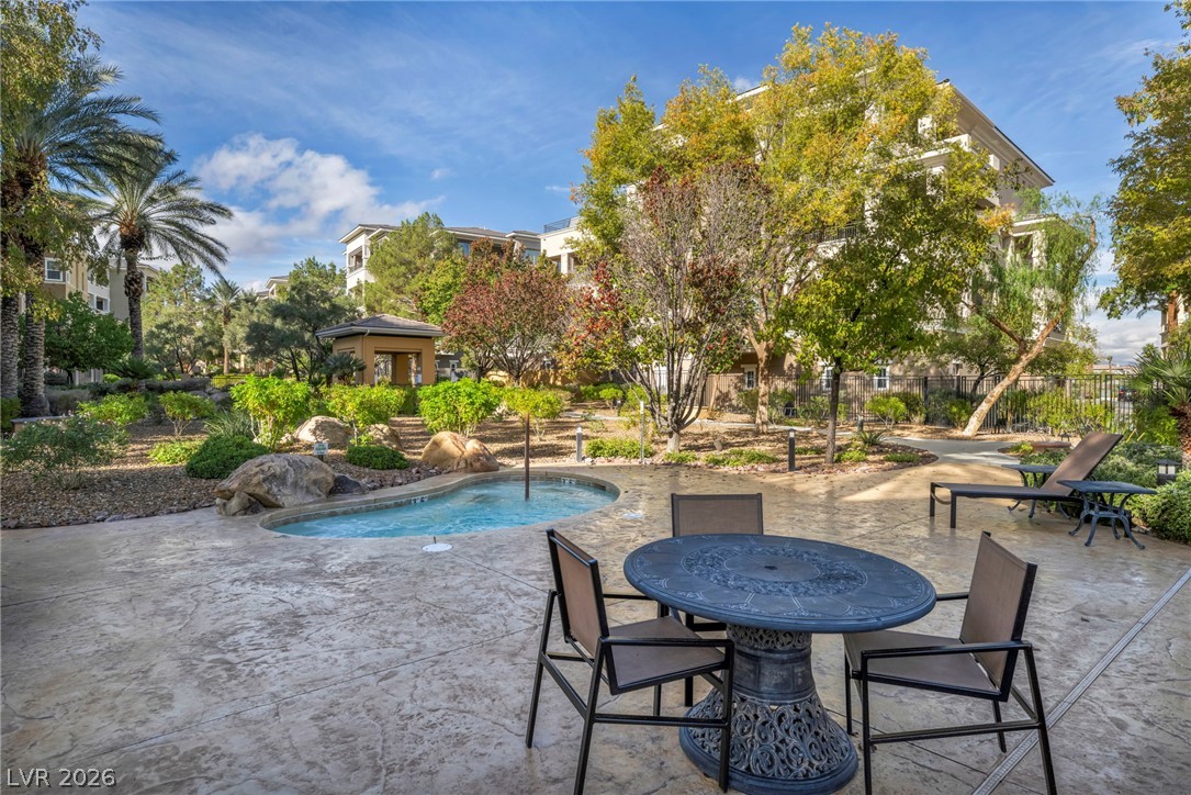 9219 Tesoras Drive 302
