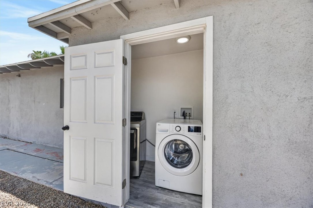 3210 Bluebird Street