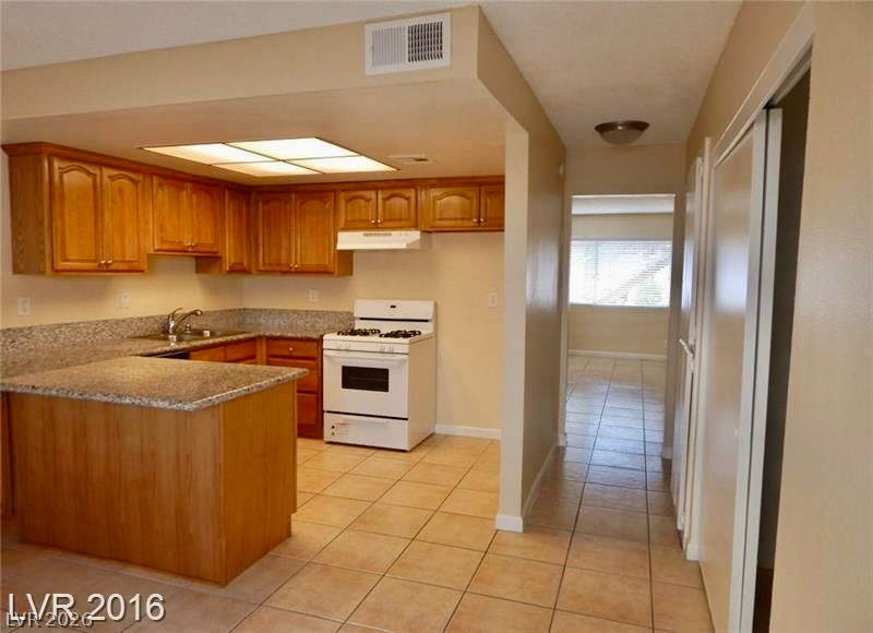 2808 Karen Avenue 3