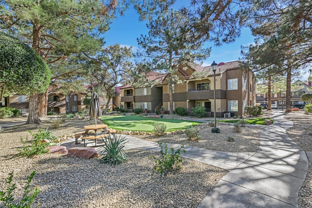 2200 South Fort Apache Road 2142
